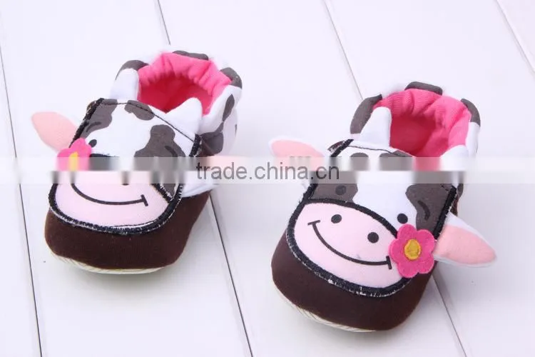 2014 new arrival baby shoe fashion cow designer shoes for girls newborn shoe