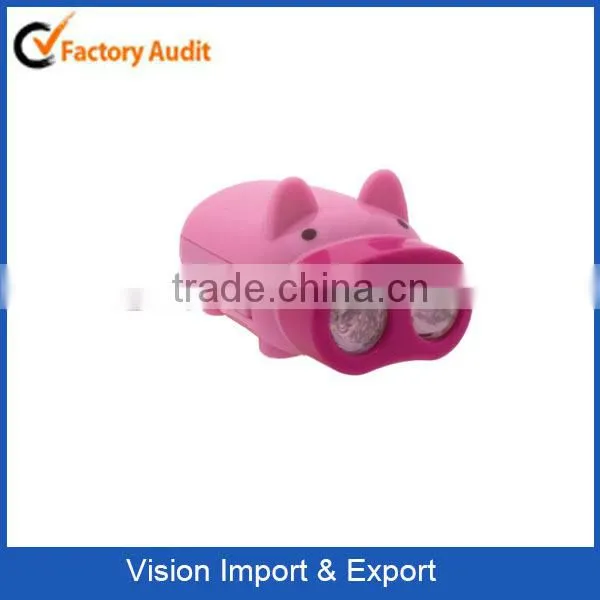 torch pig hand crank flashlight