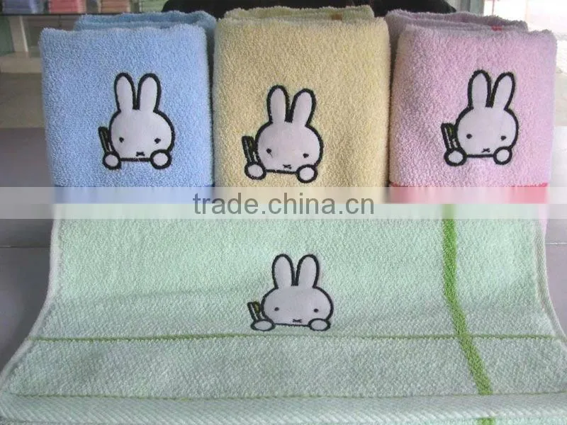YARN DYED MENTION THE RABBIT TOWELS