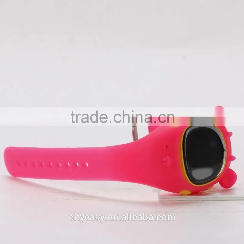 2015 Child GPS Watch SOS two way communication kids gsm gps tracker watch gps watch tracker with oem and odm orders available