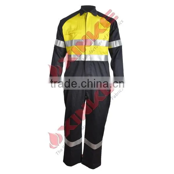 NFPA2112 flame retardant coverall are made by aramid fabric