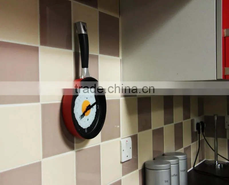 2015 newest frying pan clock pan wall clock noverlty wall clock home decor pan clock promotion clock gift clock kithchen clock