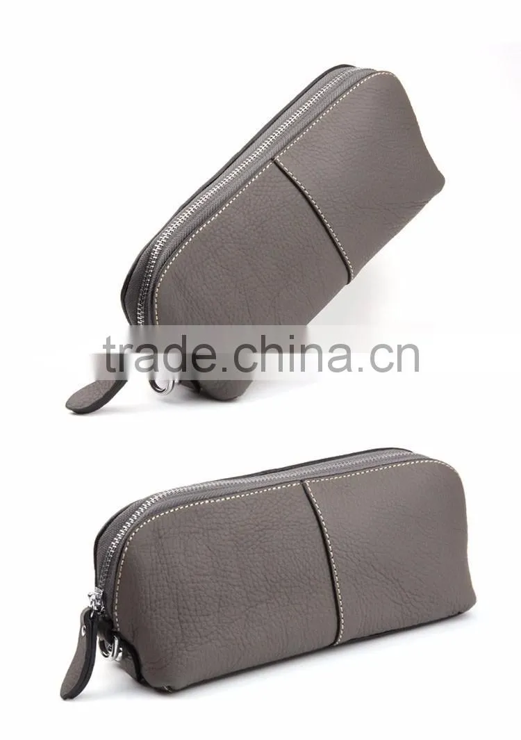 The first layer of leather makeup bag ladies hand bag South Korean portable travel package