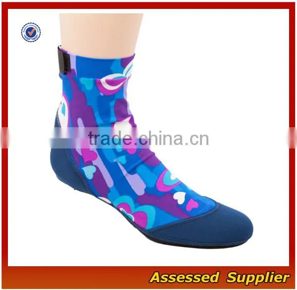 FXS152 Cheap Wholesale Custom Neoprene Beach socks Waterproof Sand Socks