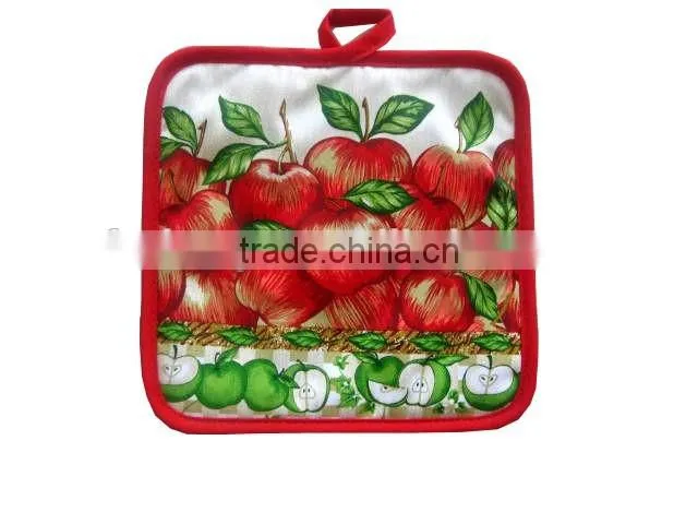 2pcs kitchen set apple design in cotton oven mitt and pot holder