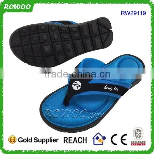 Four Season slipper with memory foam material massage slipper flip flops