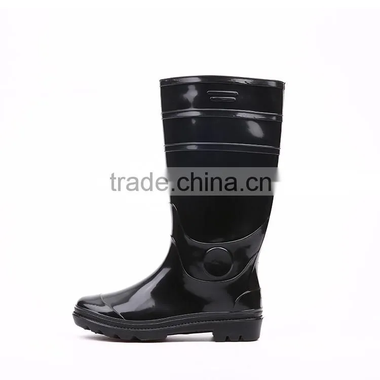 2016 Hot selling cheap black pvc rain boots without steel toe, cheap plastic pvc rain boots