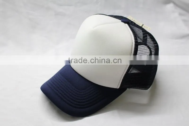 Different matching plain trucker caps in wholesale