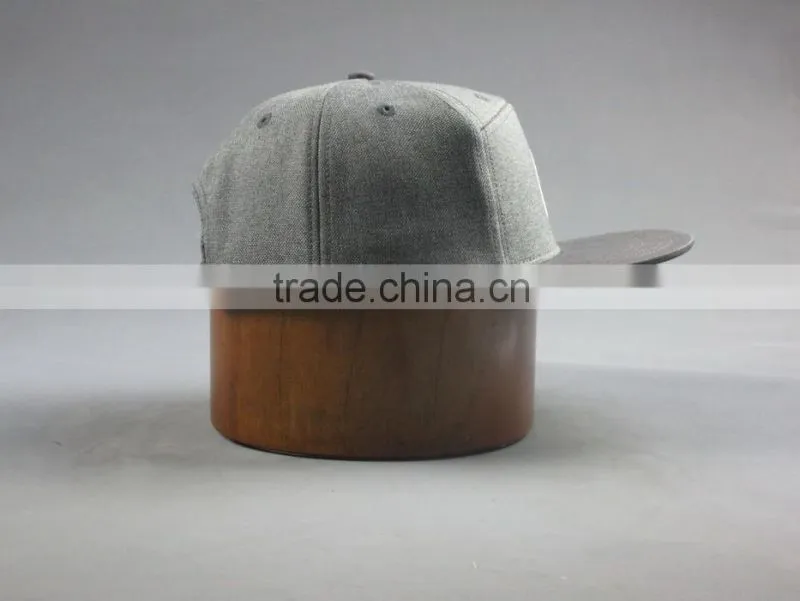 Custom 100% cotton twill 7-panel snapback cap with embroidery logo