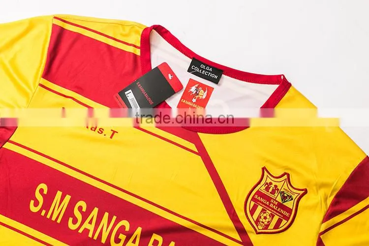 Custom made soccer uniforms, soccer kits and soccer training suit, soccer jersey and soccer shorts