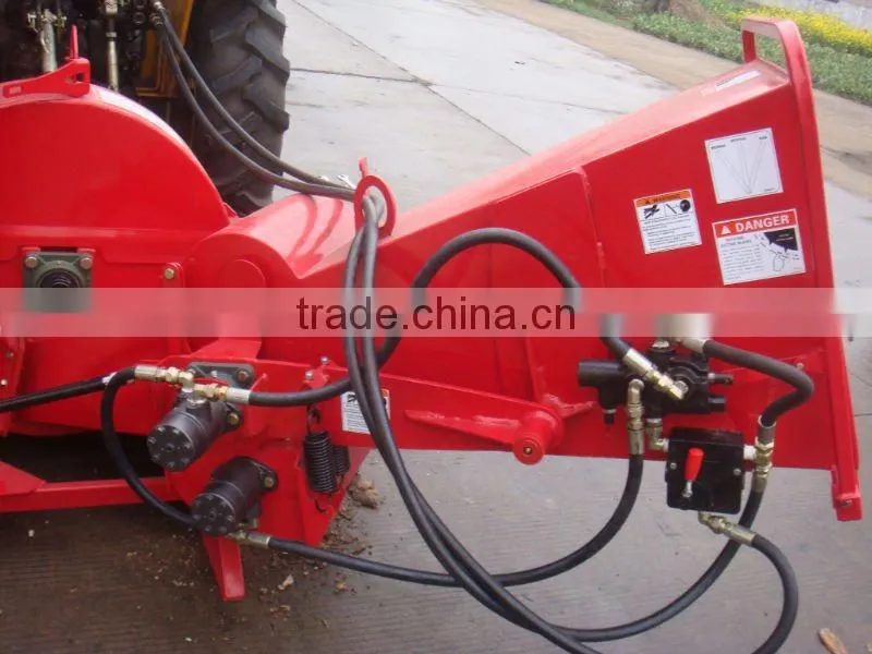 Self--feeding wood chipper with CE for sale