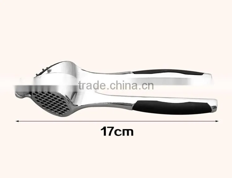 Kitchen multifunctional peel it manually pound garlic press-Zn alloy stainless pound garlic