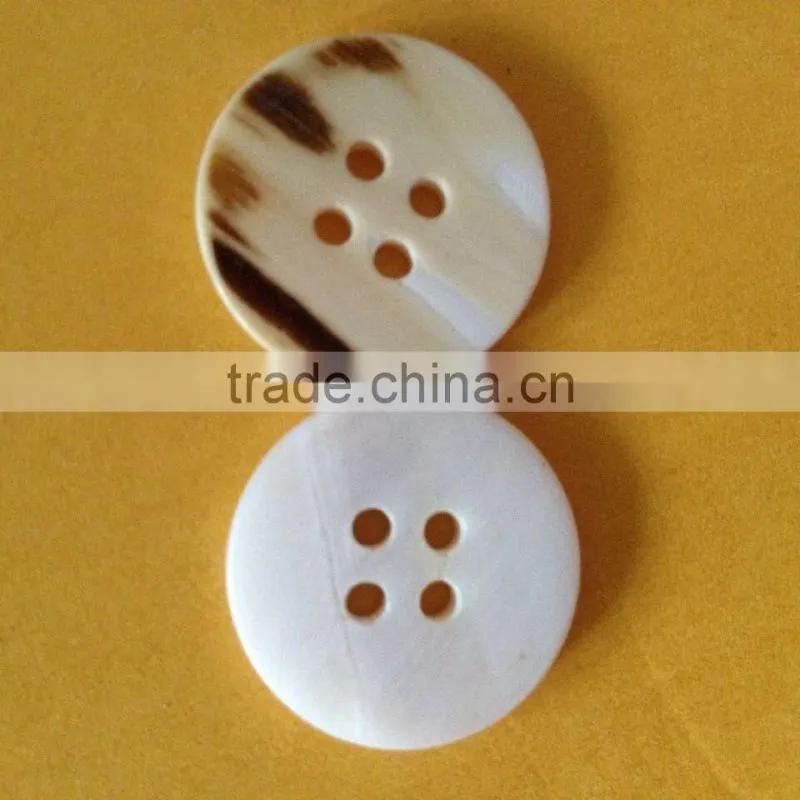 Natural white river shell sew buttons for garments