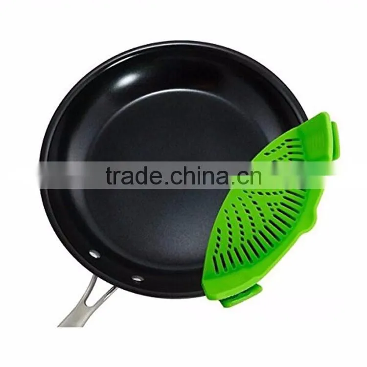 Snap 'n Strain Universal Strainer Colander