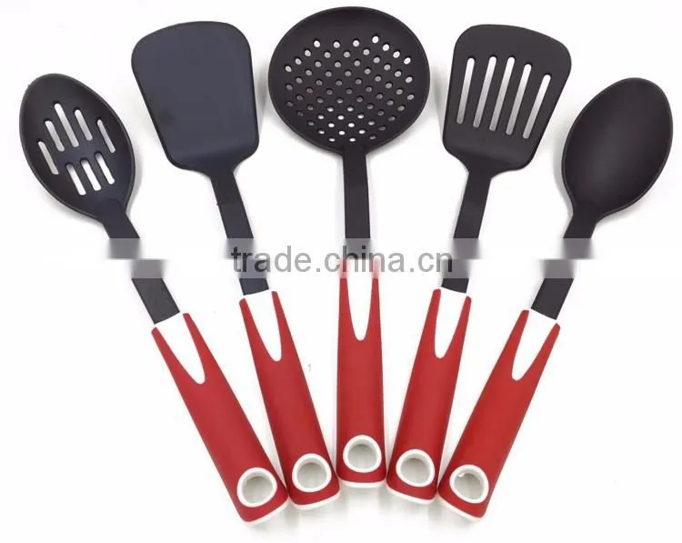 Mixing tools in the kitchen