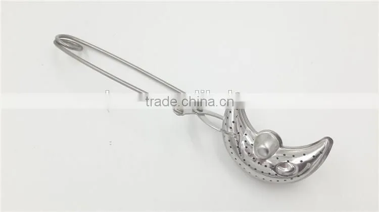 Moon shape tea infuser accessory