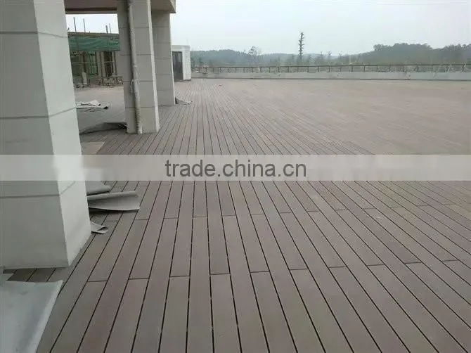 Grooved deck board for black plastic composite deck board with high quality plastic composite decking floor