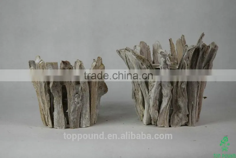 Wooden candle holder with glass