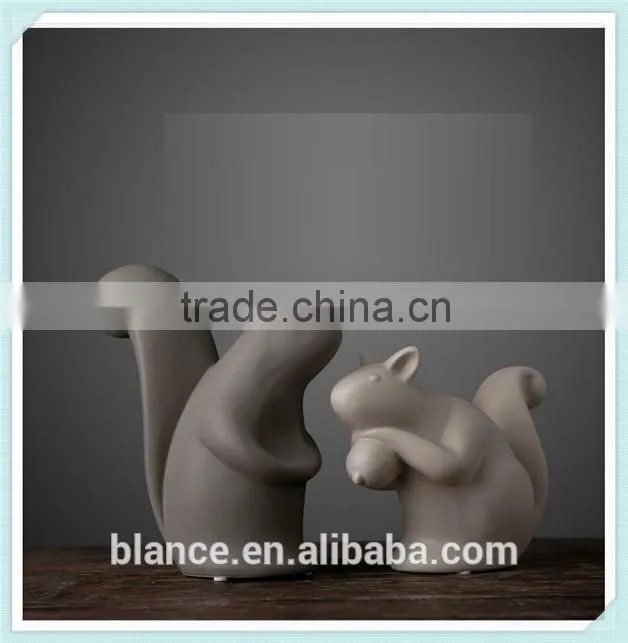 resin Squirrel statue squirrel figurine for home decoration