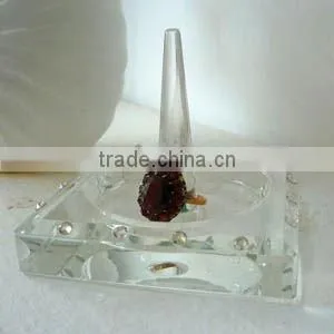 square crystal ring holder