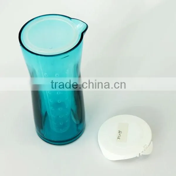 600ml plastic pitcher with fruit infuser(Blue)