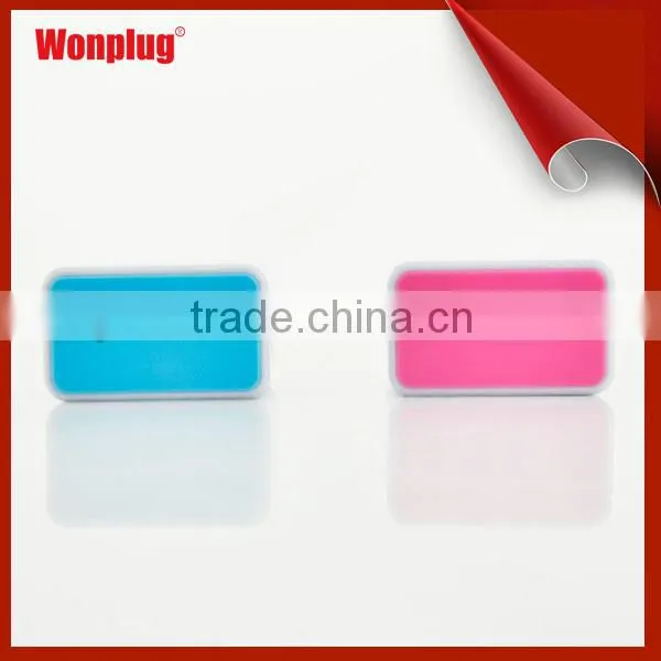 2.1A world travel mobile phone universal retractable usb charger