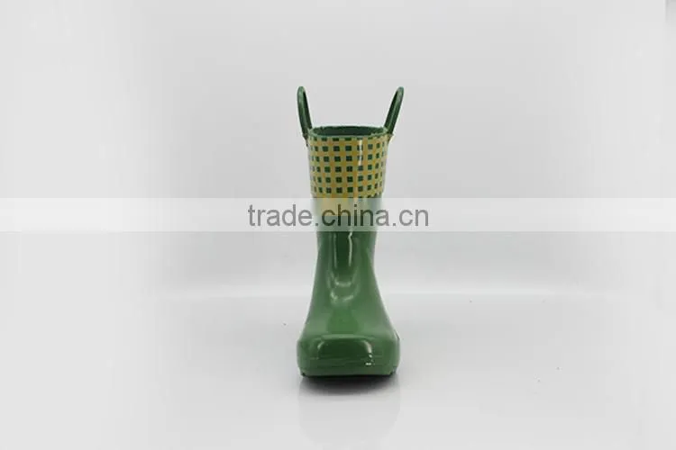 Famouse Brand Useful 100% Natural Rubber cheap beautifuls rain boots