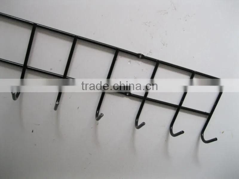 GARDEN TOOL RACK FOR TIDY STORAGE OF GARDEN TOOLS