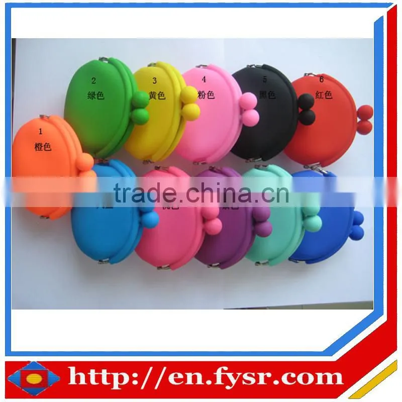 2016 China manufacturer cheap silicone small coin wallet