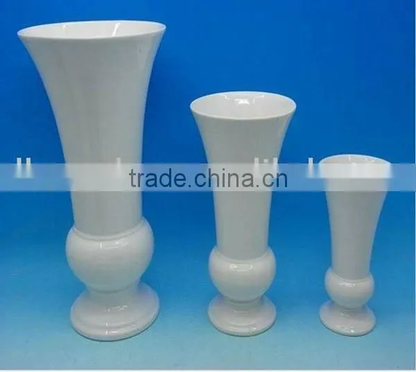 beautiful modern style ceramic flower vase