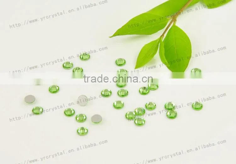 Round shape peridot color silver base crystal rhinestones flat back glass bead