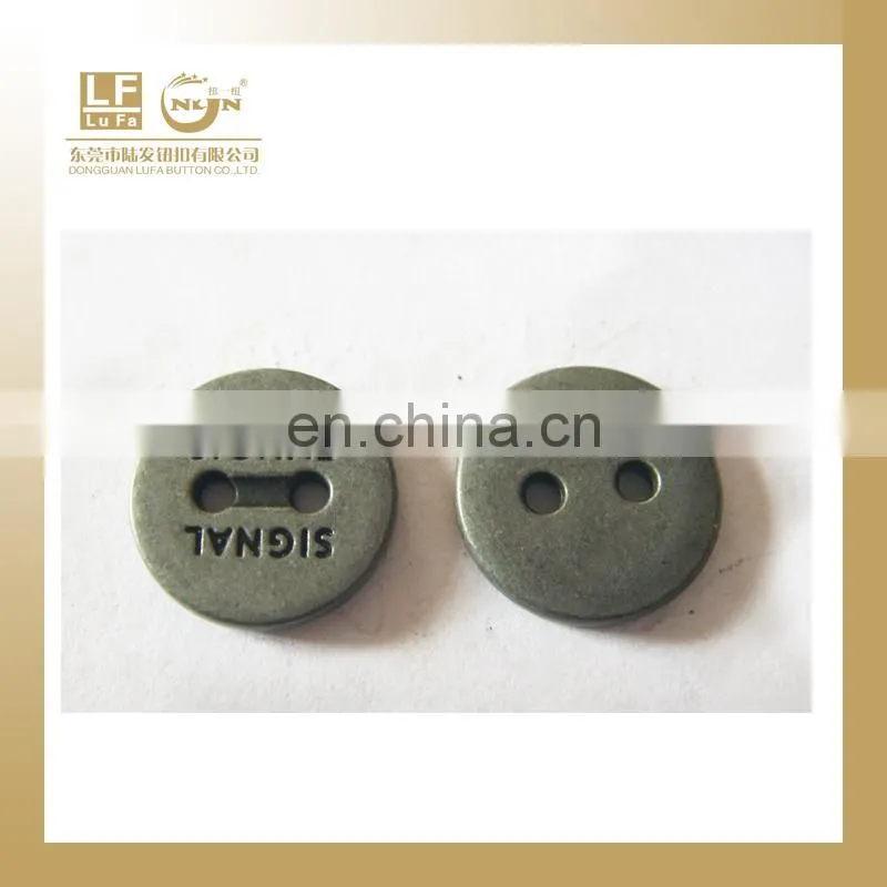 T-Shirts button