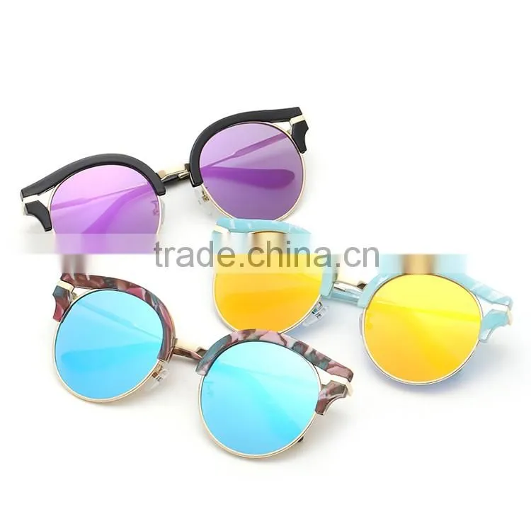 Polarized Lenses Optical Attribute and Alloy Frame Material aviator sunglasses
