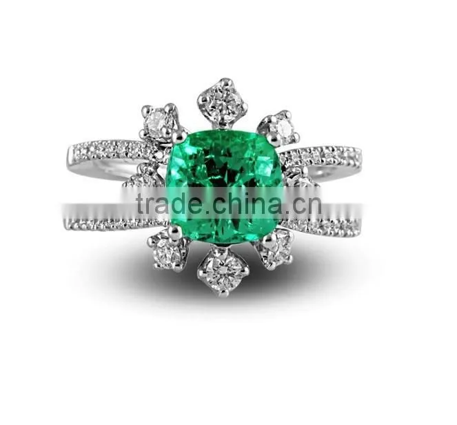 925 Silver Jewelry Ring with CZ Stones with Green Color Stones