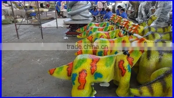Coin Operated Animatronics walking dinosaur puppet