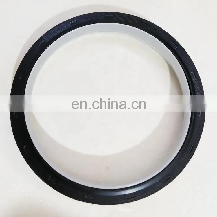 DCEC QSB Engine Parts 4988952 Oil seal