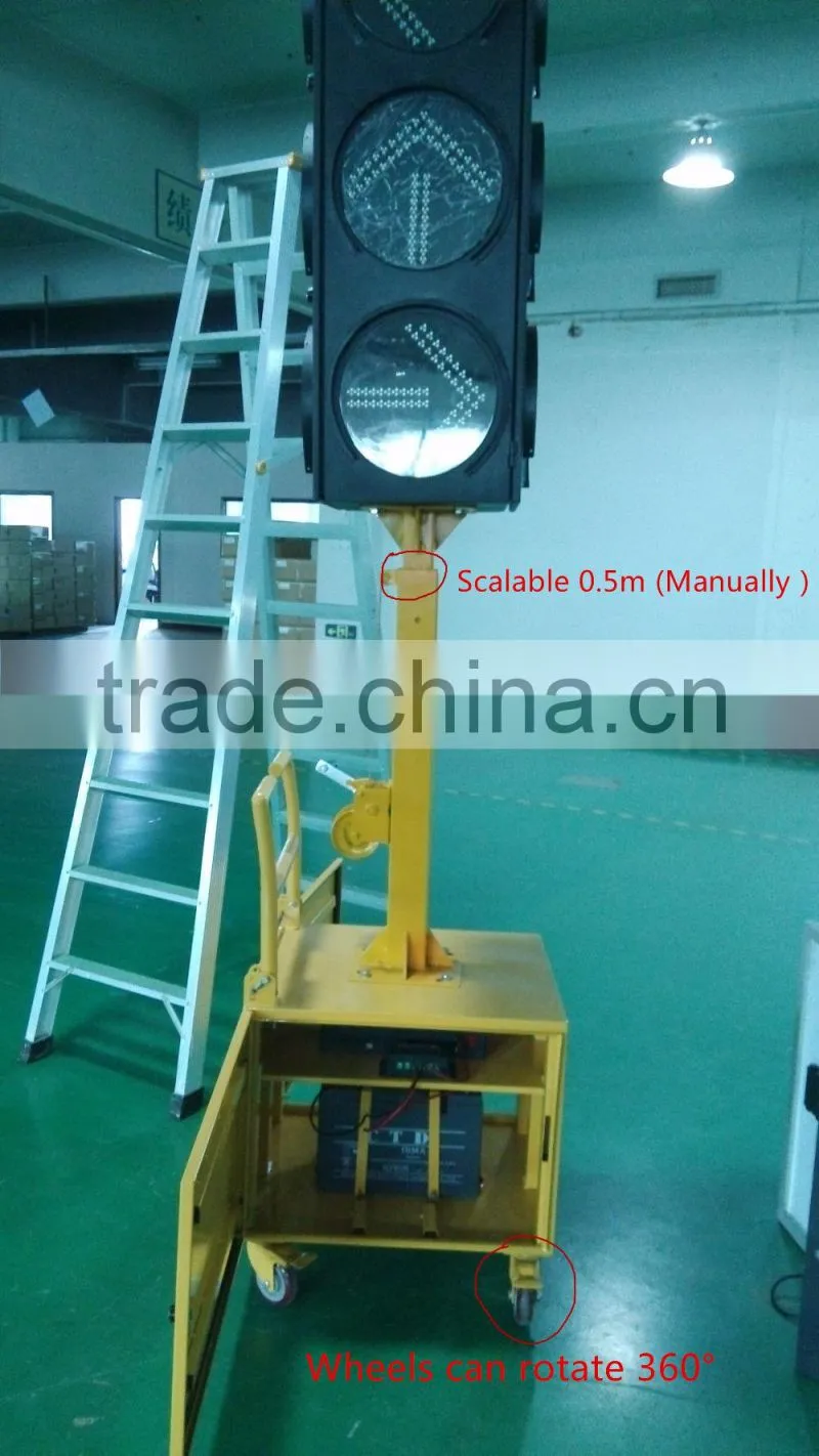 Mobile Solar Traffic Lights(four aspects) with battery can Support 7 days without sunshine/