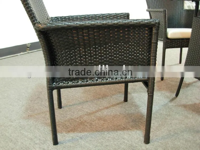 NL041-ASSEMBLY GARDEN FURNITURE