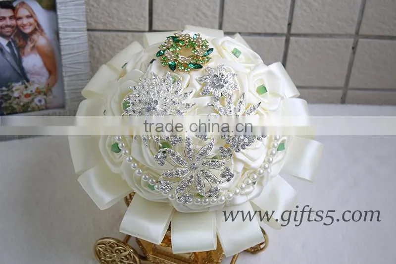 Handmade Satin Roses brooch Wedding bouquets for weddings