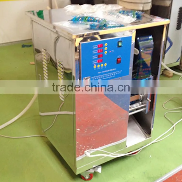 High Quality Best Price Vertical Fresh Milk Packaging Machine, Milking Filling Machine for Sale
