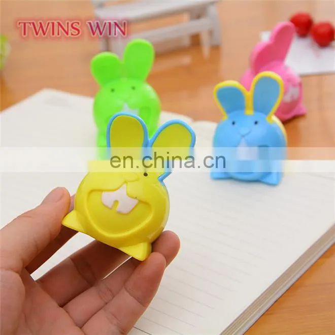 2018 new china school school stationery items list promotional high quality Safety Convenience mouse shaped knife sharpener