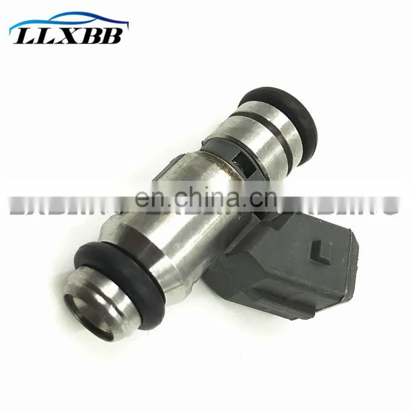 Original Fuel Injector Injection Nozzle IWP044 For VW Gol Parati Polo Quantum Santana Saveiro 501.088.02