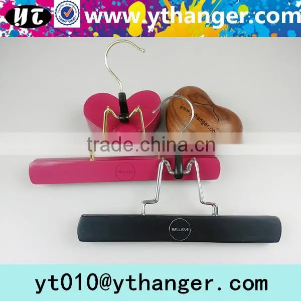 YY0457 high quality clips hair extension hangers with logo for shop wigs hanger