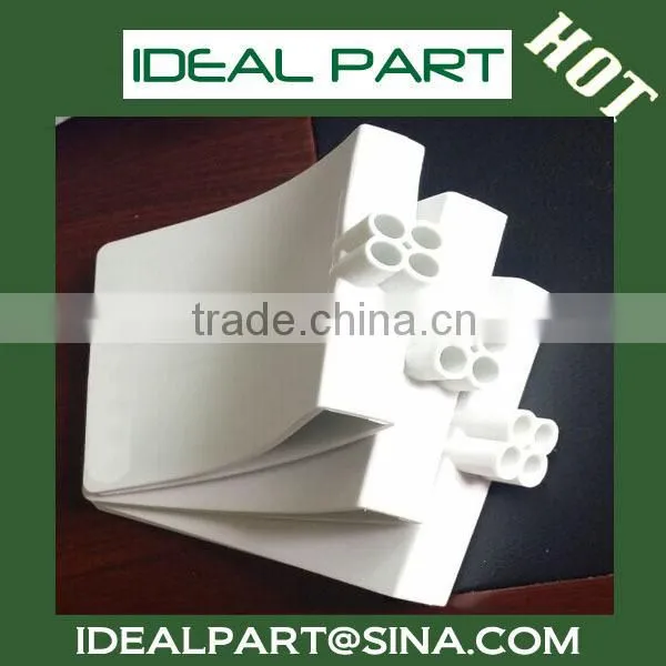 Plastic bottle carrier basket with 6 holders