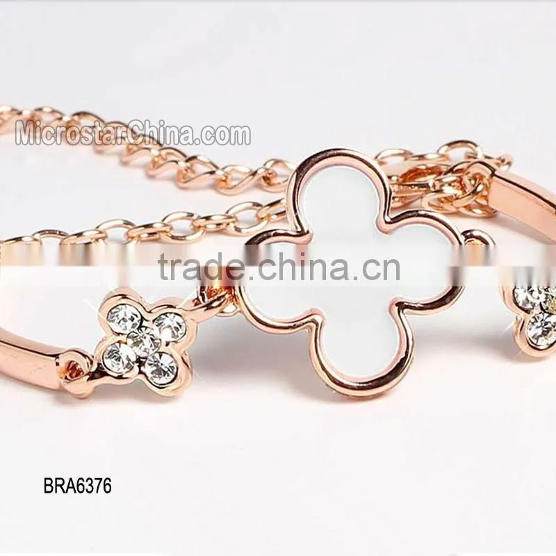 Plum-shaped diamond alloy plating red leather crystal bangle