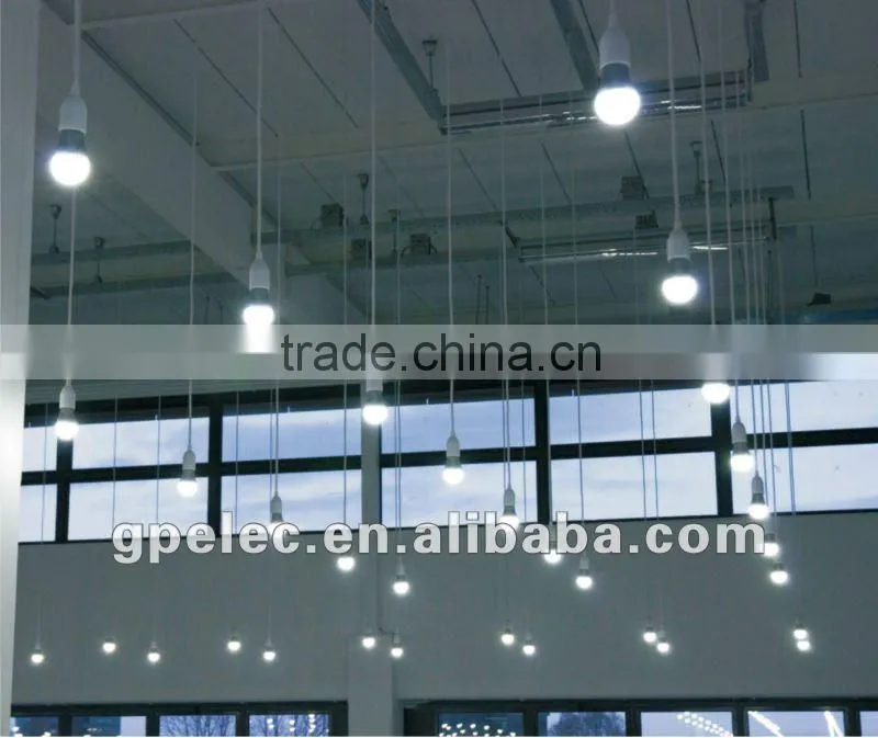 CE ROHS FCC Approval 80lm/W E27 7W LED Bulb China