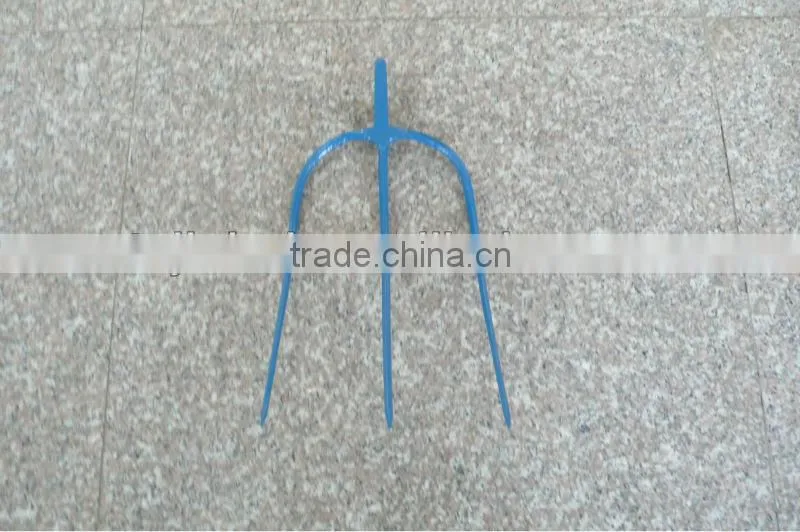 Forged garden fork F103-3