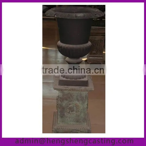 garden cast iron antique brass urn