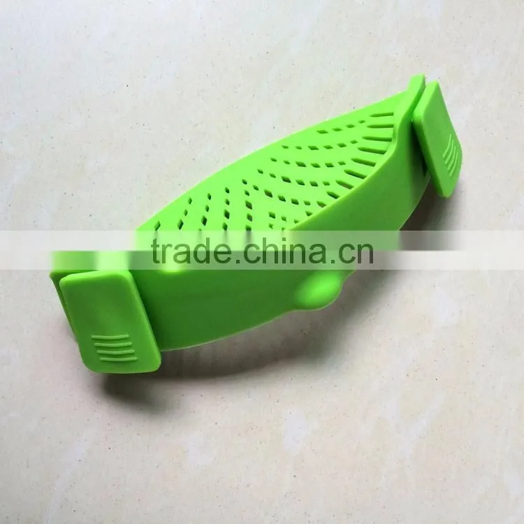 Snap 'n Strain Universal Strainer Colander