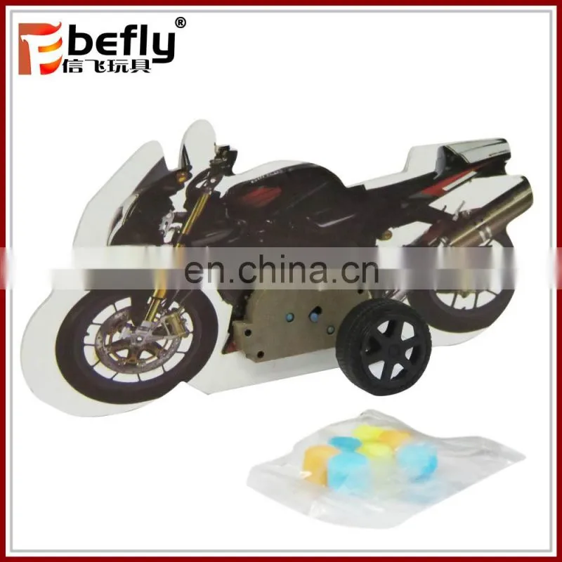 Kids plastic easter plastic egg capsule with toy inside